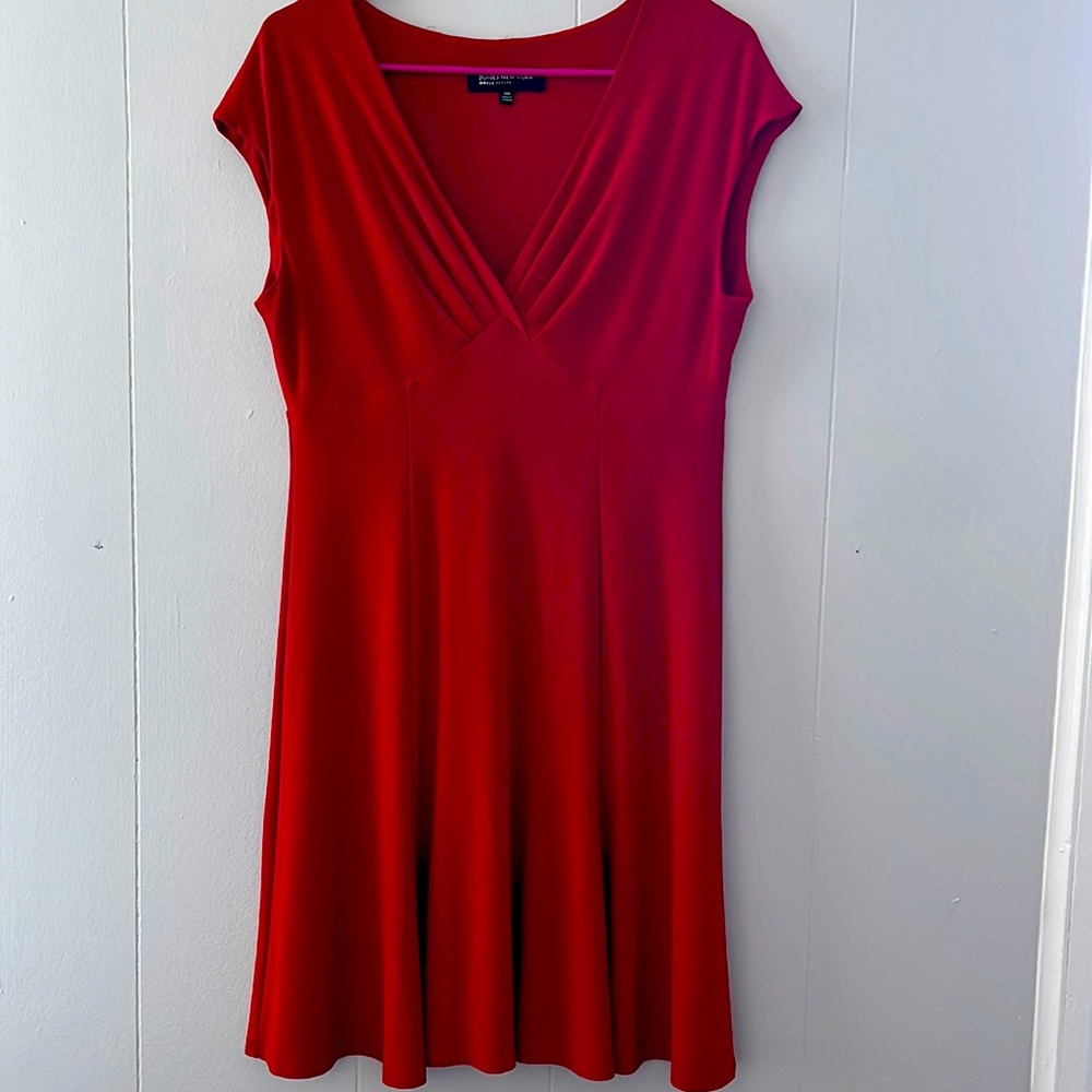 BRIGHT AND MERRY! Red, flowy, A line dress. Size 10P